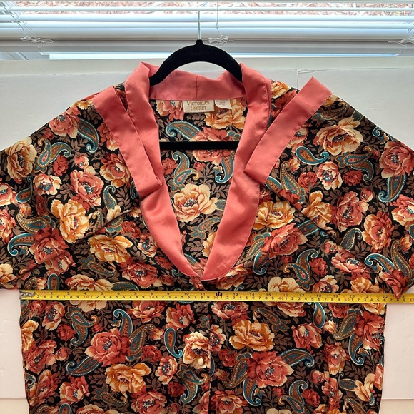 Vintage Victoria’s Secret Floral Paisley Satin 2 Piece Pajama Set Gold Label - Picture 4 of 16